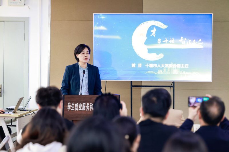 十堰招聘网上的职位选择太多了,如何才能找到最适合自己的工作呢?本文将从多个维度对比分析,帮助求职者更好地利用十堰招聘网,提高求职效率。